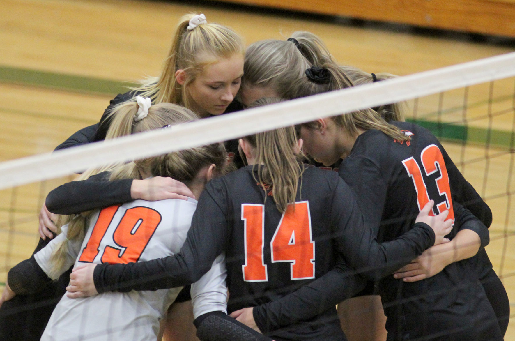 Bloomer volleyball at Osceola 10-31-19